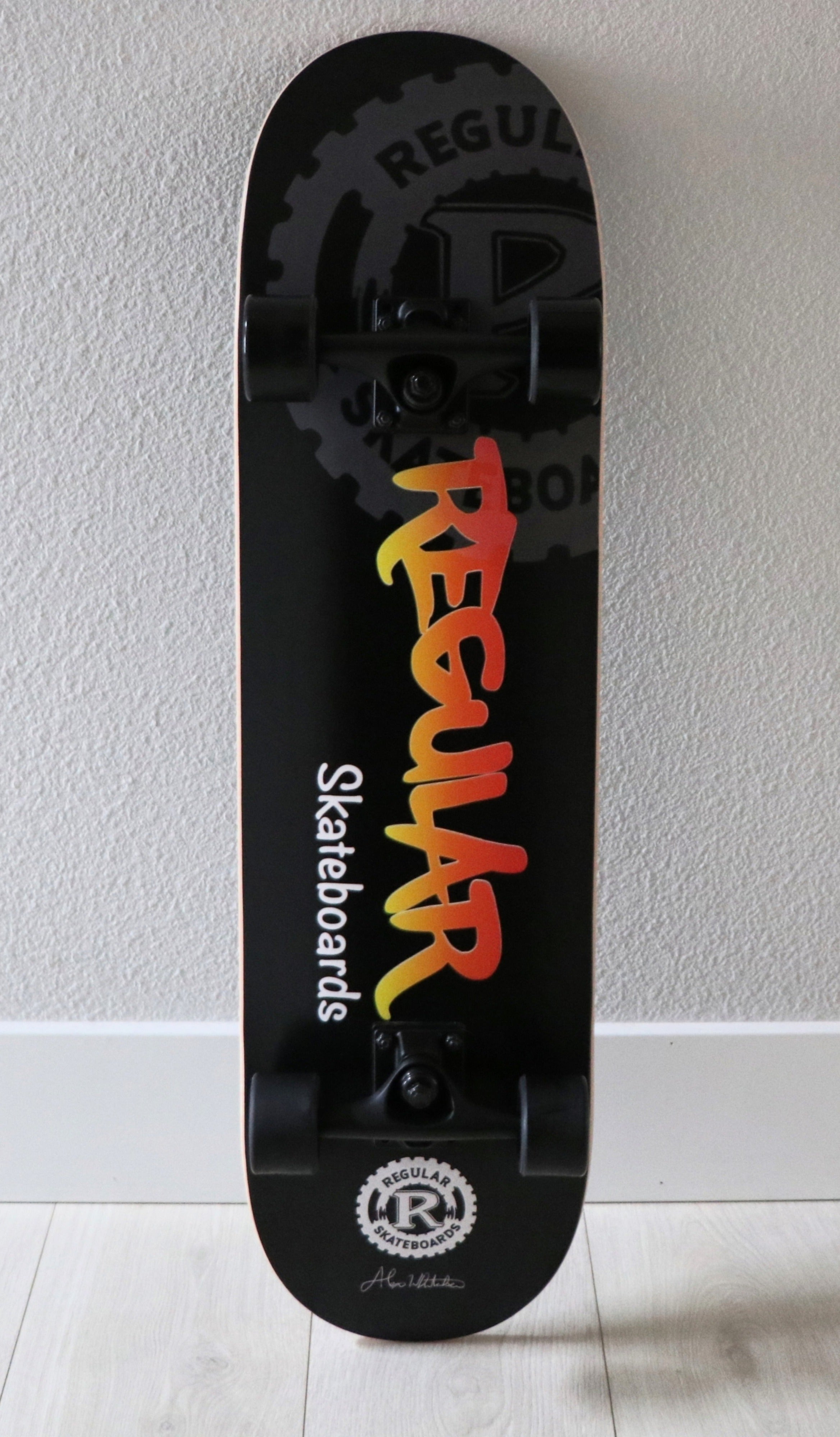 Regular Skateboards - Black Original