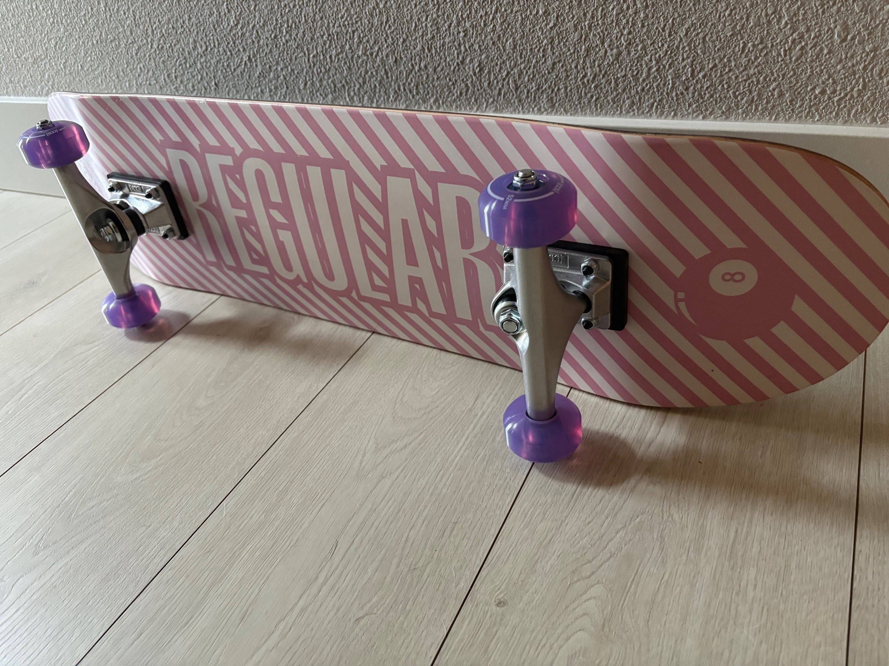 Regular Skateboards - Cold Pink